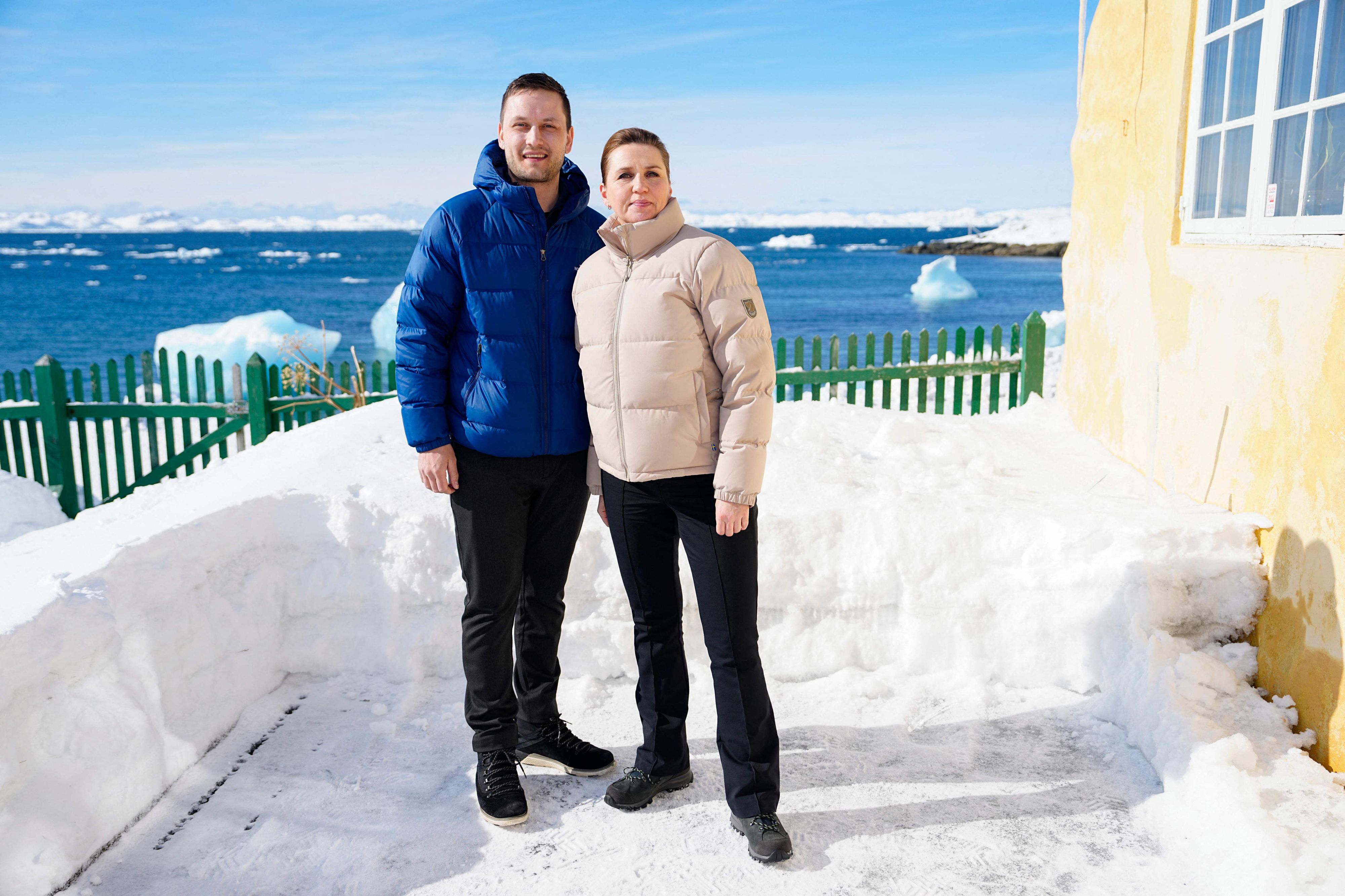 Dänemarks Premierministerin Frederiksen mit dem grönländischen Ministerpräsident Jens-Frederik Nielsen