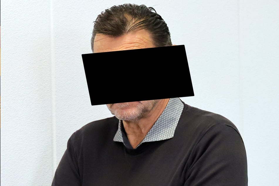 Alfons S. (70) soll für die Anmietung für Wohnungen der Prostituierten gesorgt haben.
