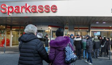 Panzerknacker plündern Sparkasse in Gelsenkirchen: Millionenbeute | Regional