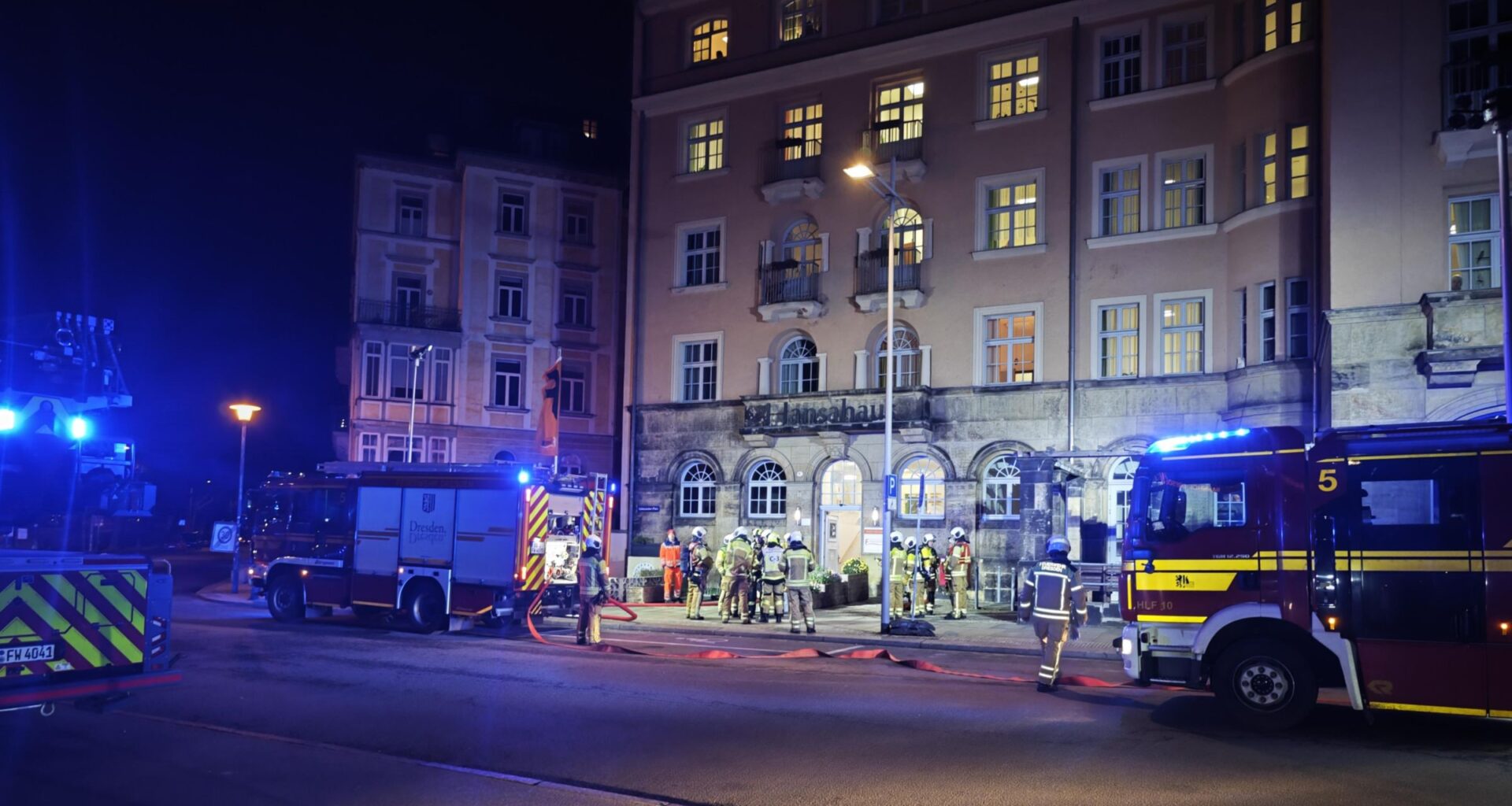 Feuerwehreinsatz nach Rauchentwicklung am Hansahaus am Bahnhof Neustadt - Foto: Feuerwehr Dresden