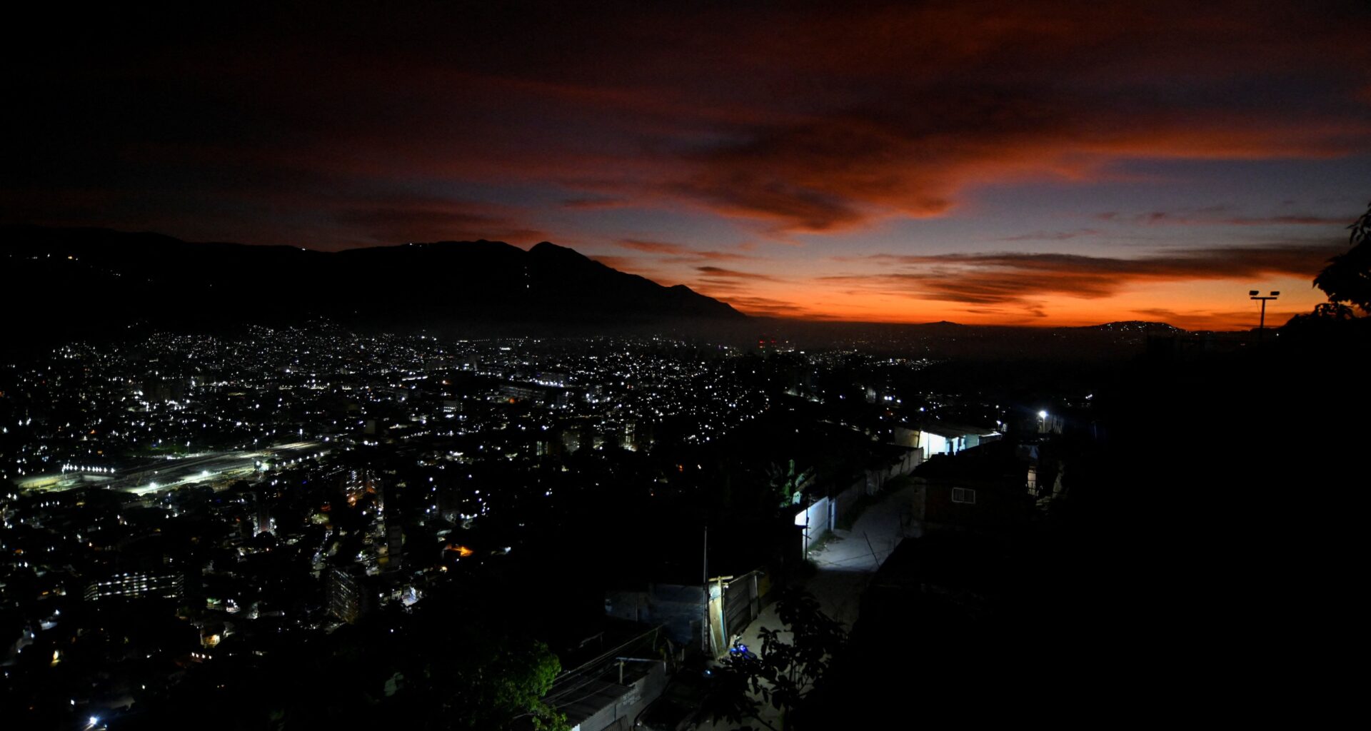 Welt reagiert auf US-Luftangriffe in Venezuela