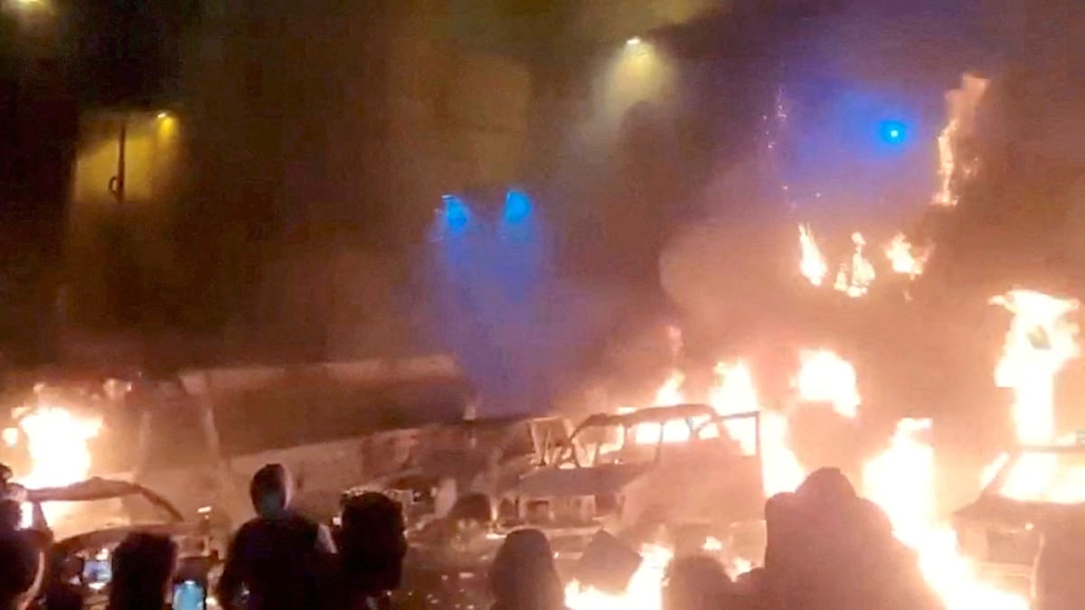 „Die USA stehen bereit zu helfen!!!“, schreibt Trump – Iran droht Demonstranten mit Todesstrafe