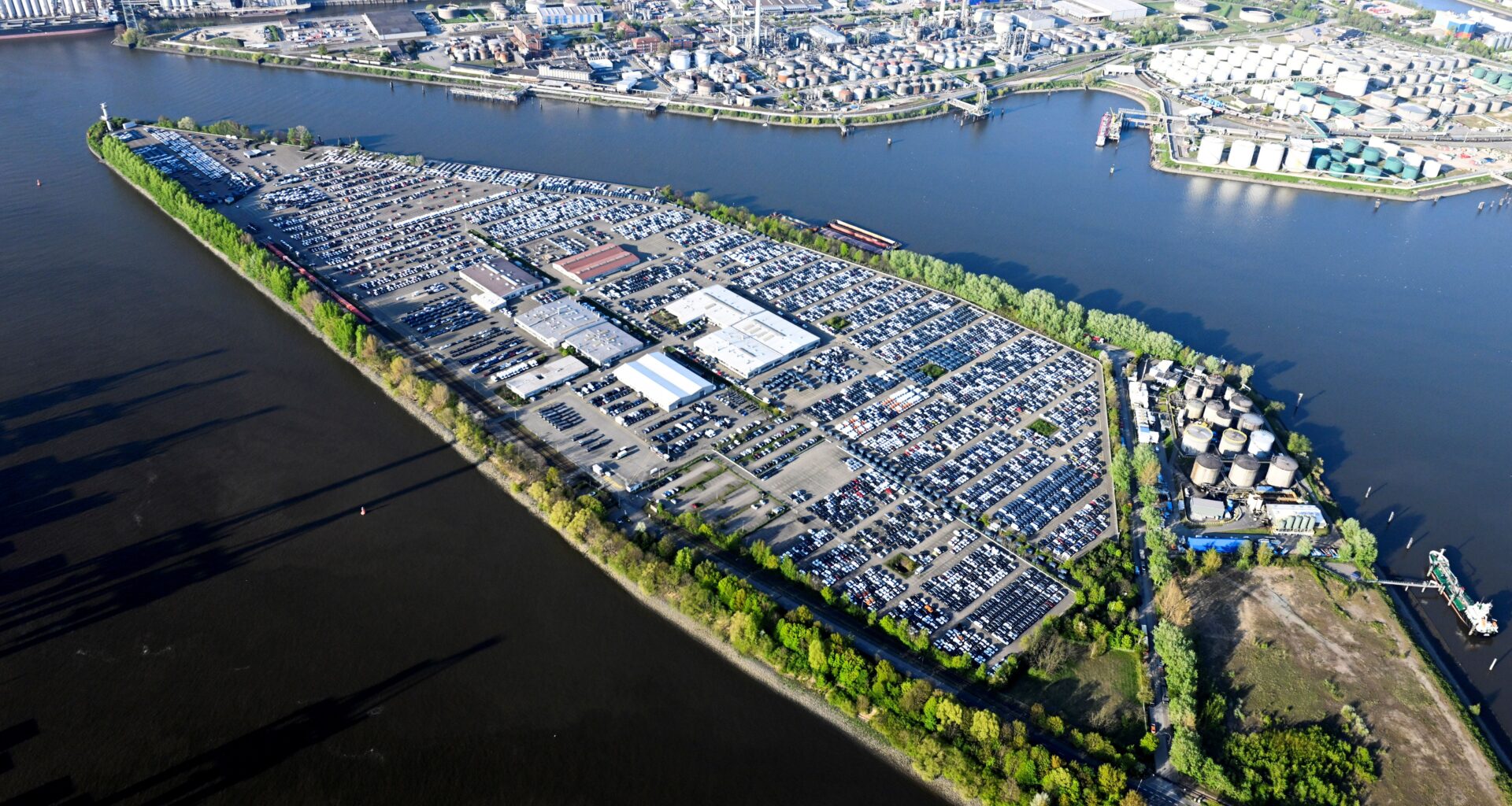 Deutsche Exporte in die USA brechen ein - Autoindustrie besonders betroffen