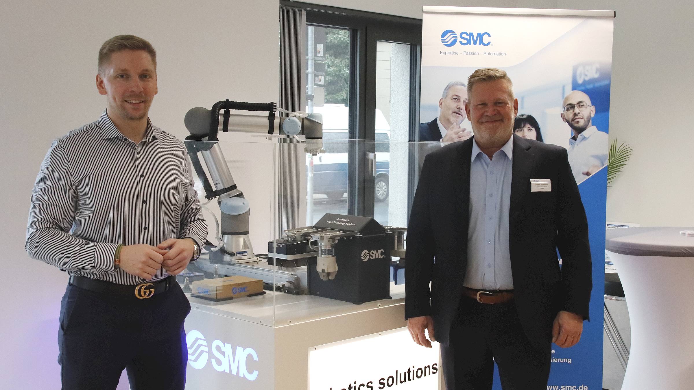 SMC-Standortleiter Stefan Voigt und Patrik Scherrer, CMO für Deutschland und die Schweiz - Foto: Anton Launer