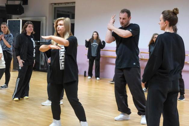 Bislang gab es bei Unique nur einen männlichen Tänzer. Mit Beginn der neuen Saison ist ein zweiter dabei.