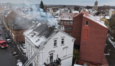 FW-BO: Kaminbrand in Bochum-Langendreer - Drohneneinsatz unterstützt Löscharbeiten