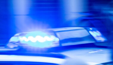 Unfall - Umgekippter Lkw auf A1 bei Mechernich - Panorama