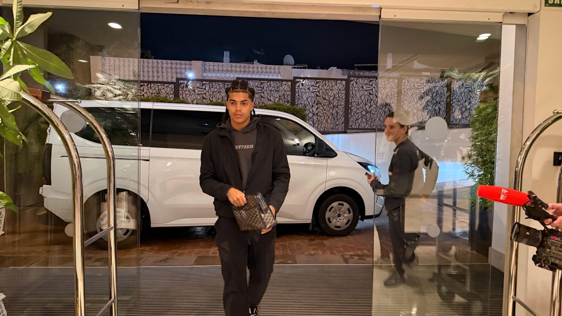 1. FC Köln: Neuzugang Simpson-Pusey trifft im Trainingslager ein