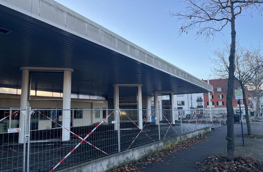 Zapfsäulen auf dem Waldhof abgebaut