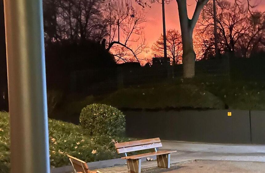 Fackeltätigkeit am Steamcracker in Ludwigshafen sorgt für hellen Feuerschein