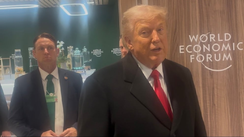 Trump tritt am späten Mittwochabend vor die Presse: Hier antwortet Trump auf die BILD-Frage, wie der Grönland-Deal aussehen soll