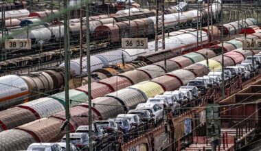 Güterzug entgleist: War es ein Anschlagversuch auf einen US-Militärkonvoi? | Regional