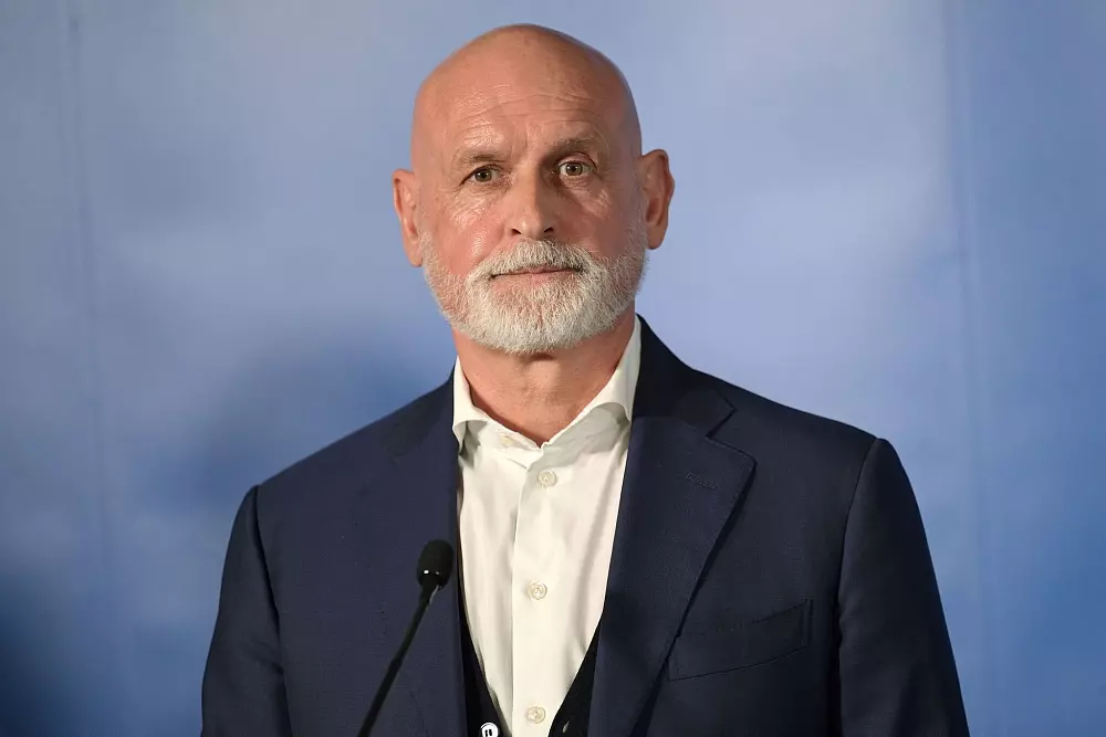 Volker Geyer warnt vor Stromausfällen jederzeit. (Archivbild) - © Michael Bahlo/dpa