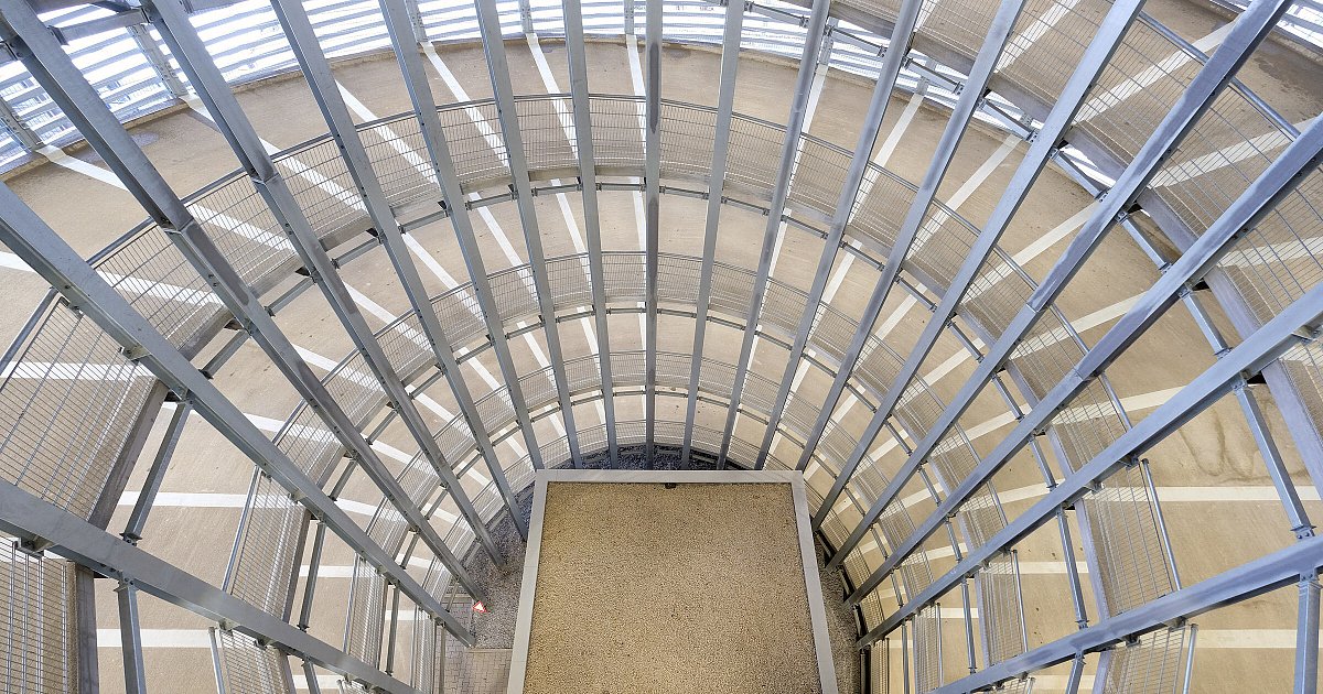 Mehr als 1.000 Plätze: Erstes neues Parkhaus für die Bielefelder Universität eröffnet