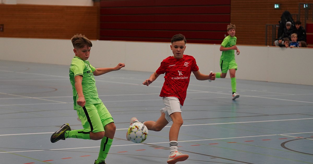 Inometa-Cup in Hiddenhausen: Rödinghausen gewinnt Finale gegen Dortmund