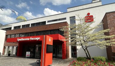 Nach Schließfach-Aufbrüchen in Halle: Beute in sechsstelliger Höhe, Foto-Fahndung | Haller Kreisblatt