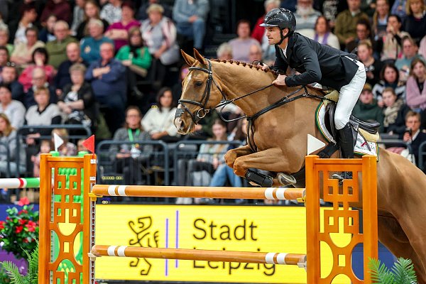 Der Schweizer Steve Guerdat gewann das Springen. - © Jan Woitas/dpa