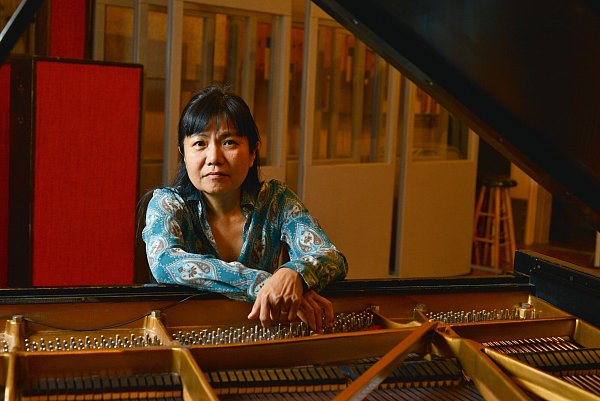Die bekannte Pianistin Satoko Fujii hat auch in Steinhagen mehrmals Konzerte gegeben. - © Bryan Murray