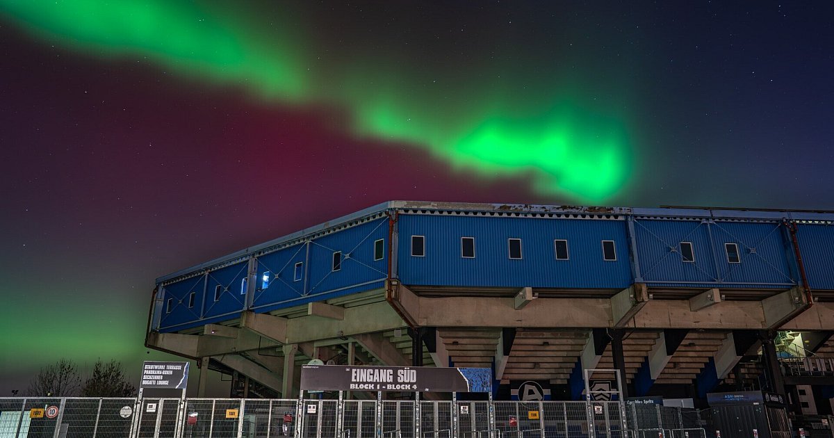 Gänsehautmoment an der Alm: So gelang einem Bielefelder das besondere Polarlicht-Foto