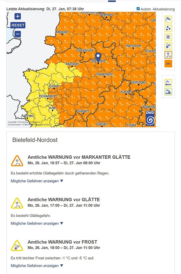Die Karte des Deutschen Wetterdienstes zeigt, dass Bielefeld im Bereich mit zu erwartender Eisglätte liegt. - © Screenshot: NW