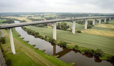 Wichtige A52-Brücke zwischen Essen und Düsseldorf gesperrt | NRW