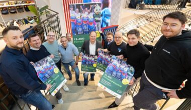 Startschuss am Rathaus: AOK-Firmenlauf 2026 führt Hunderte Bielefelder durch die Altstadt