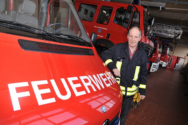 Steinhagens Feuerwehrchef Lutz Mescher setzt sich dafür ein, dass seine ehrenamtlichen Kollegen finanziell entschädigt werden. - © Frank Jasper