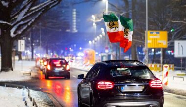 Protest gegen Gewalt im Iran: Autokorso fährt durch Hannover | Niedersachsen