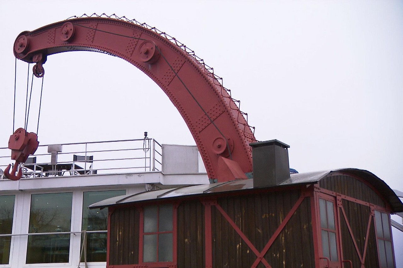 Ladekran am Handelskai