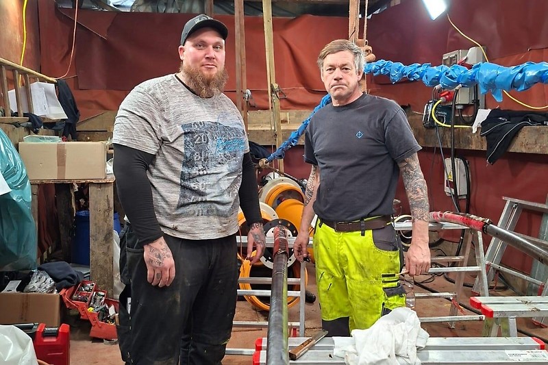 Monteure bei Reparatur in Berlin