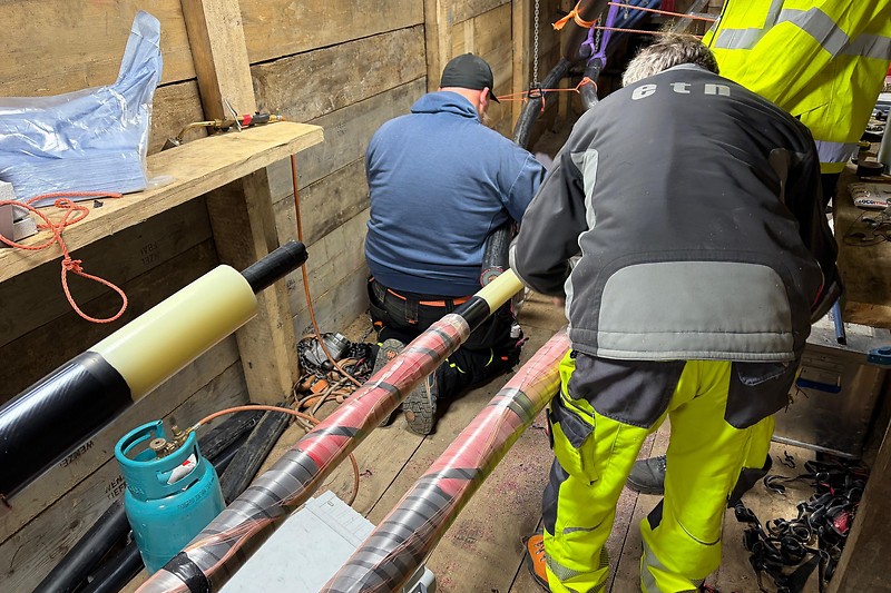 Monteure bei Reparatur in Berlin