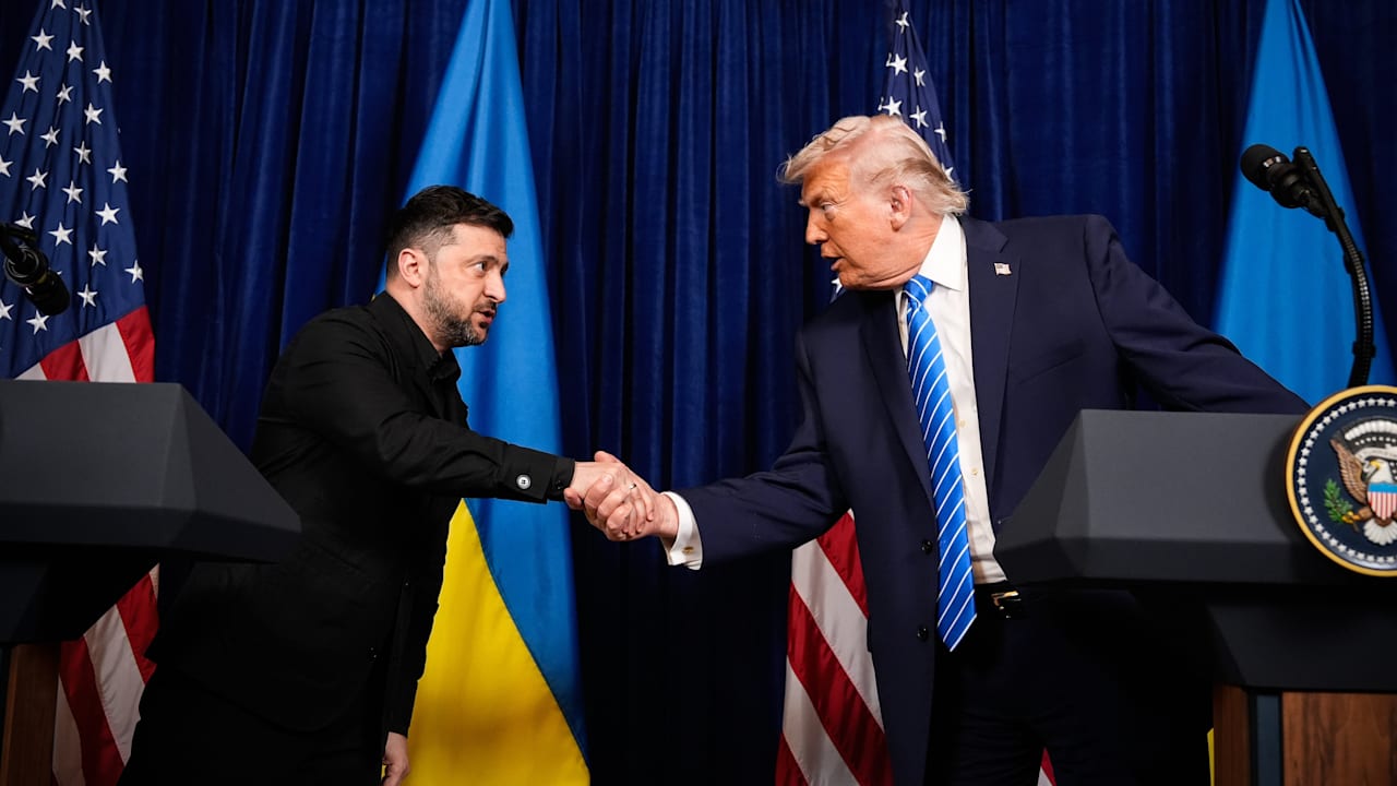 Selenskyj redet mit Trump: Ukraine ringt in Davos und Moskau um Frieden | Politik