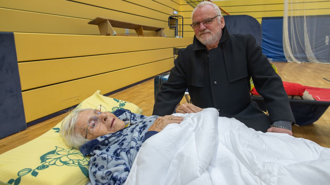 Stromausfall in Berlin: Senioren in Notunterkunft gebracht | Regional