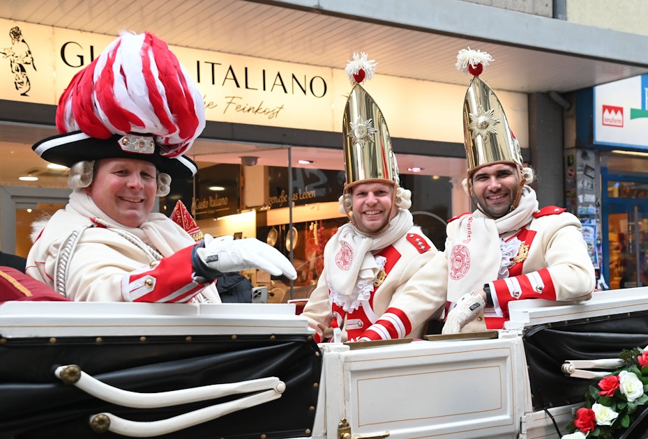 Session 2026: Kölner Dreigestirn zieht in Hofburg ein