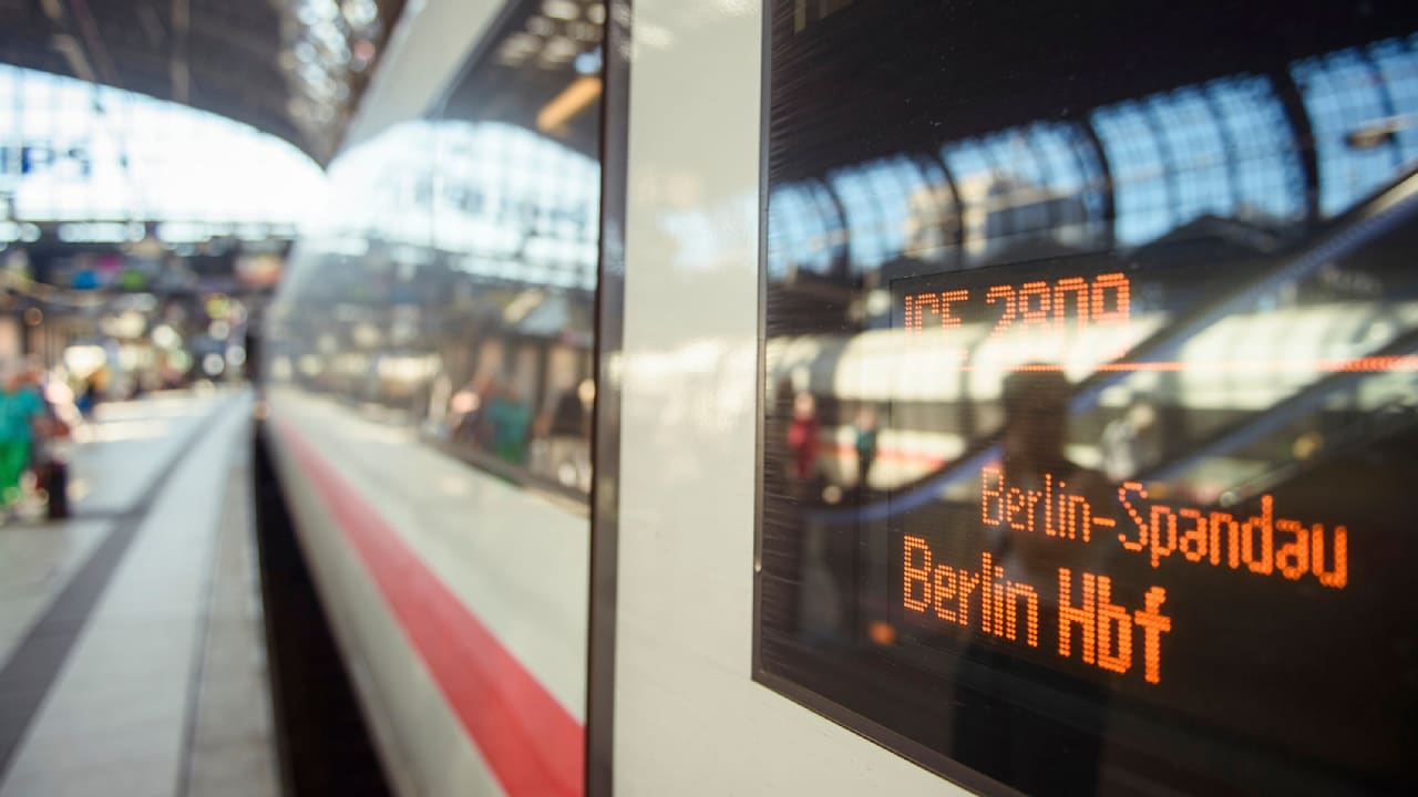 Spandau: ICE-Züge halten ab Februar seltener | News