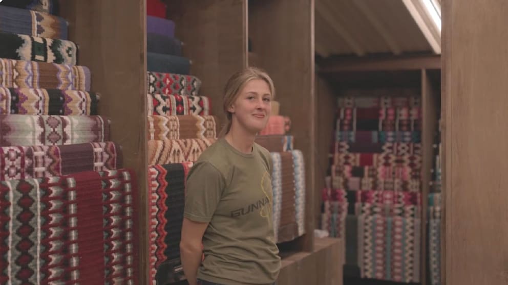 Für jede Situation haben die Schumachers den passenden Westernsattel parat, wie Gina in der Doku-Folge auf Youtube verrät