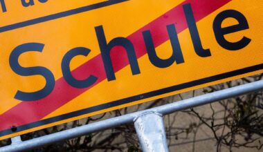 Hunderte Schulschwänzer 2025 in Arrest - Nachrichten aus Deutschland