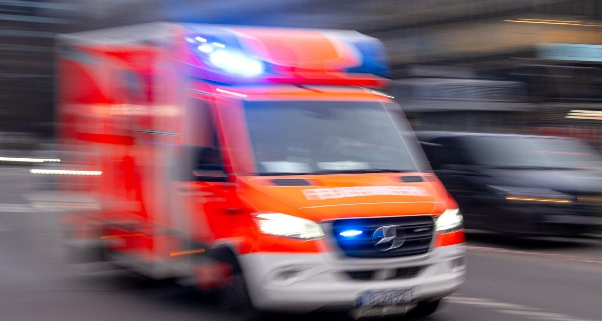 Stuttgart: Frau von Auto angefahren und schwer verletzt - Nachrichten aus Stuttgart