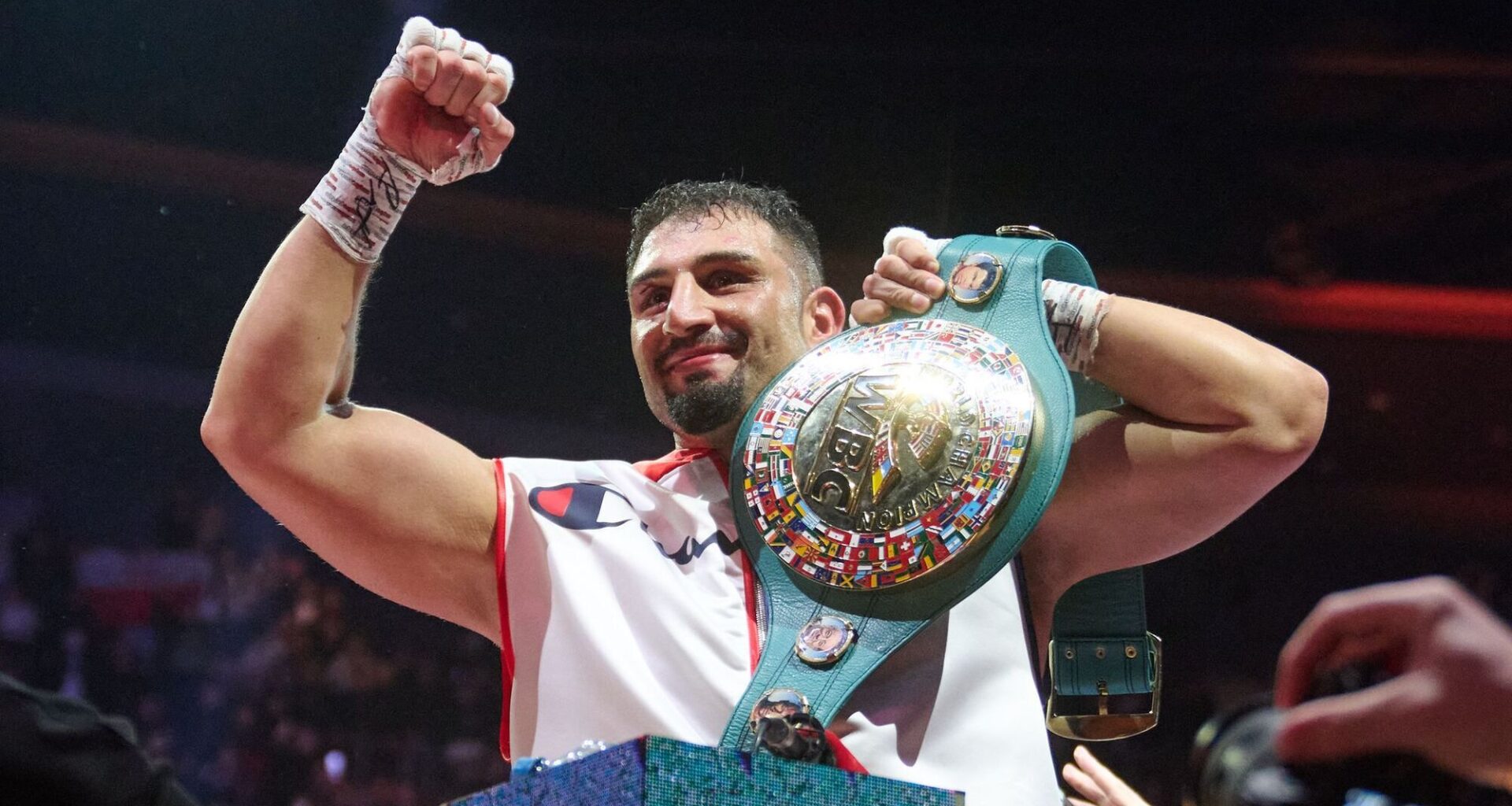 «Sind ready»: Kabayels Heim-Sieg nährt Hoffnung auf WM-Kampf - Nachrichten aus Deutschland