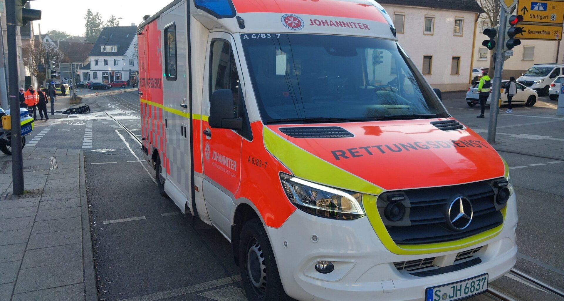 25-jähriger Motorradfahrer bei Unfall in Stuttgart schwer verletzt - Polizeibericht Rems-Murr-Kreis