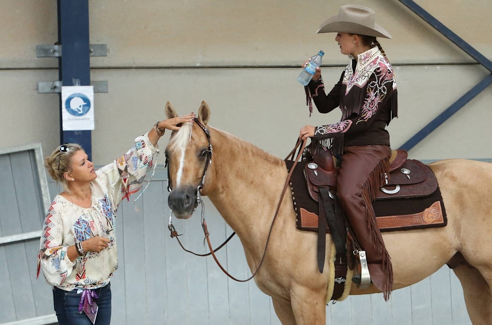 In den letzten 15 Jahren hat sich Gina ihren eigenen Weg in der Reitsportwelt gebahnt