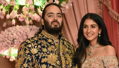 1,5 Millionen Dollar: Indiens Milliardärs-Spross mit neuer Luxus-Uhr | Geld