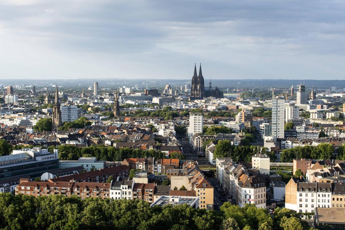Aussicht vom Uni-Center auf die Innenstadt von Köln