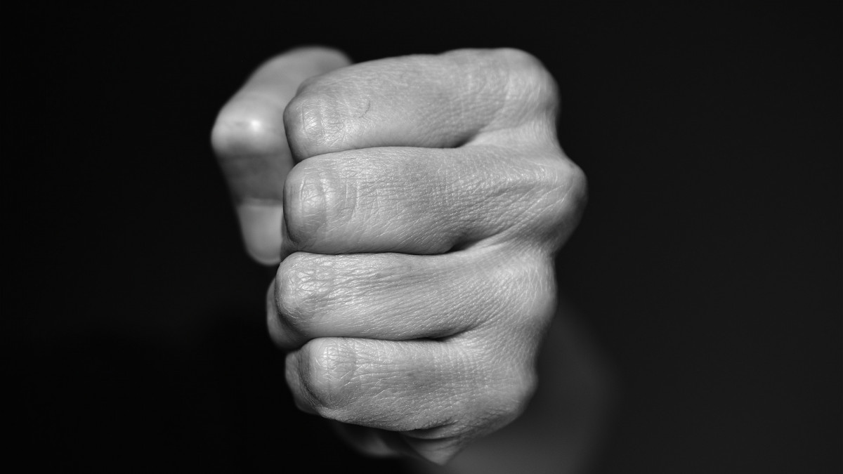 Wolfenbüttel: Fan von Schalke 04 angegriffen und beraubt