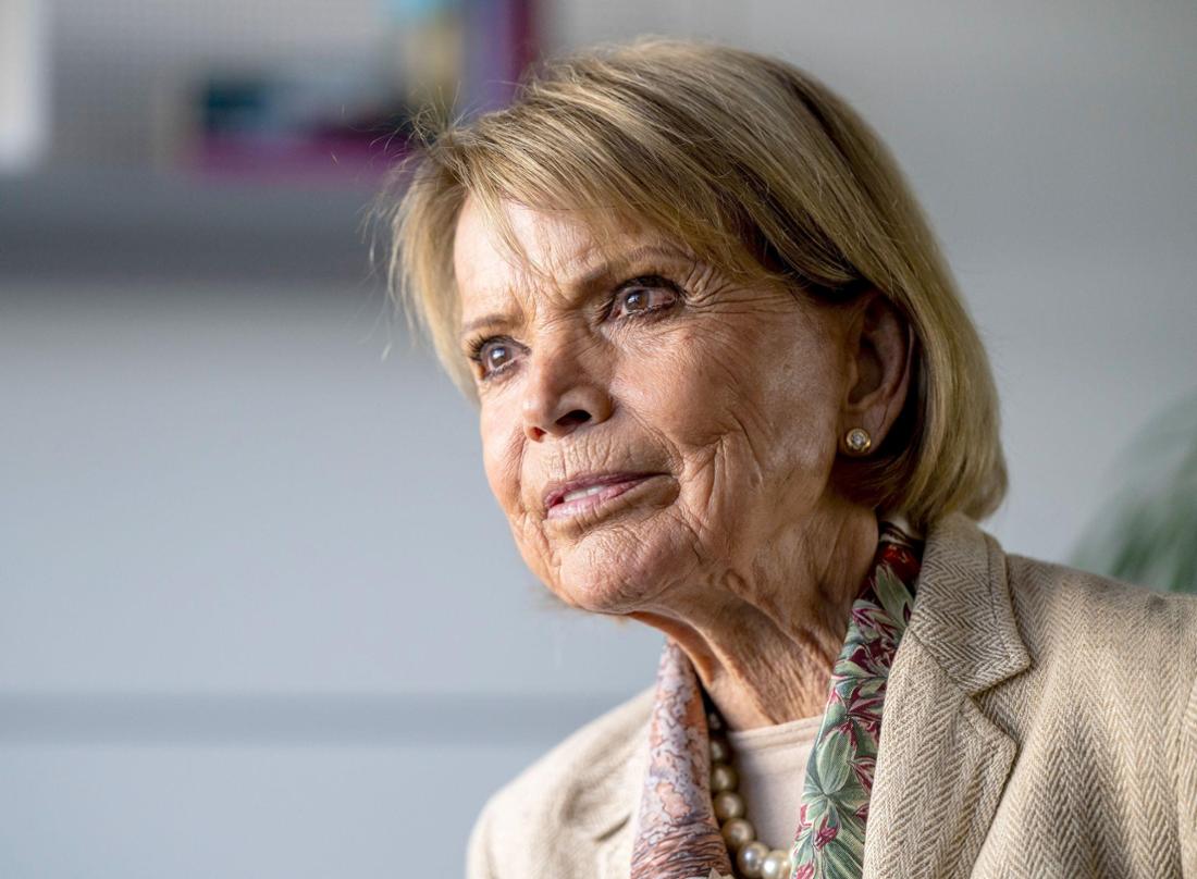 Schauspielerin Uschi Glas stellt ihr Buch vor