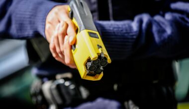 Polizei setzt Taser ein, nimmt Partygast fest