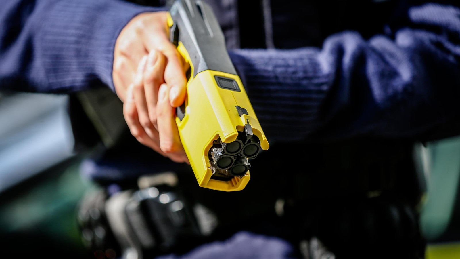 Polizei setzt Taser ein, nimmt Partygast fest