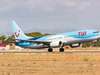 Eine Boeing 737 von TUI startet in Palma de Mallorca