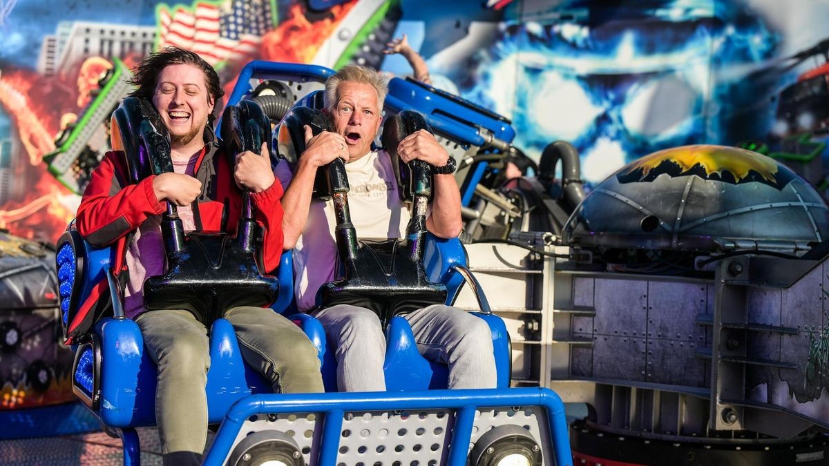 Fahrfreude pur: Aber mit welchen Top-Fahrgeschäften wird die Cranger Kirmes überzeugen können? Cranger Kirmes in Herne