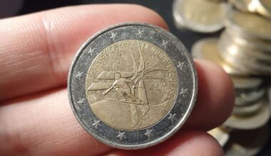 „Wahnsinniger Fund“ – Sammler fischt wertvolle 2-Euro-Münze aus dem Umlauf in Deutschland